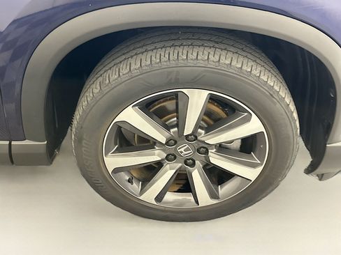 Used 2023 Honda Pilot Elite image 11