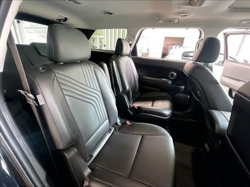 Used 2026 Hyundai Palisade SEL FWD image 17
