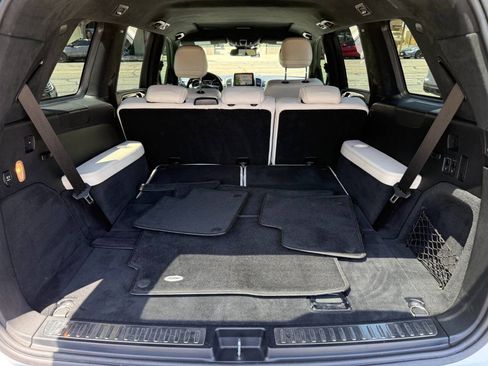 Used 2019 Mercedes-Benz GLS 450 4MATIC image 55