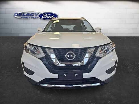 Used 2017 Nissan Rogue S w/ S Appearance Package image 9