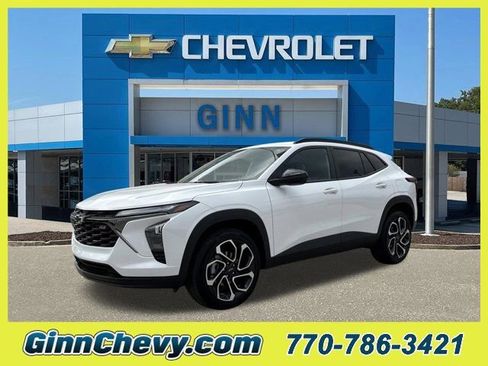 Used 2025 Chevrolet Trax RS w/ Driver Confidence Package FWD image 1