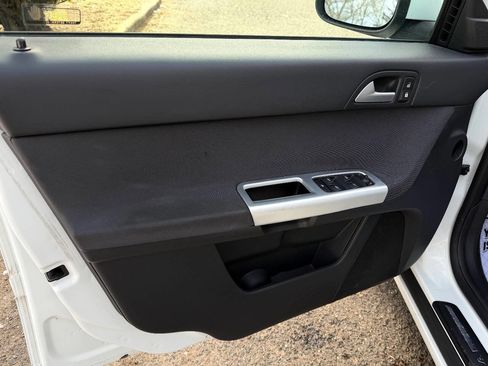 Used 2010 Volvo S40 2.4i image 33