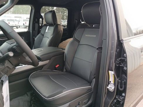 New 2026 RAM 4500 Laramie w/ Laramie Trim Package image 31