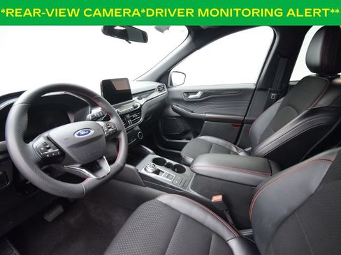 Used 2025 Ford Escape ST-Line AWD/4WD image 9