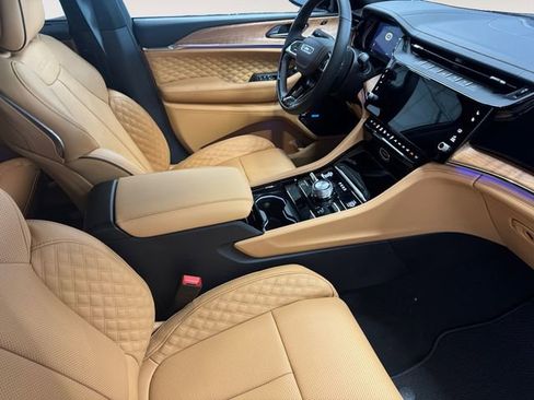 New 2026 Jeep Grand Cherokee L Summit AWD/4WD image 4