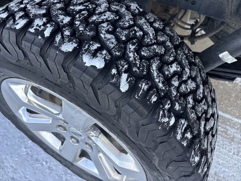 Used 2023 Ford F150 Lariat w/ Max Trailer Tow Package image 8