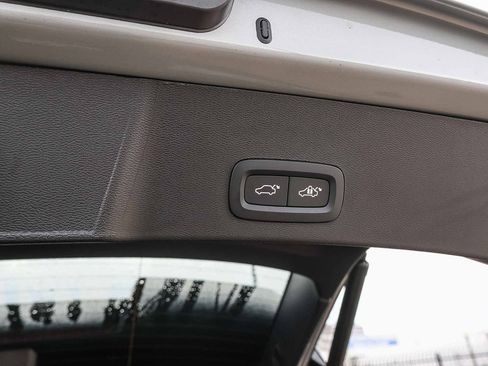 New 2026 Volvo XC40 B5 Ultra w/ Climate Package image 27