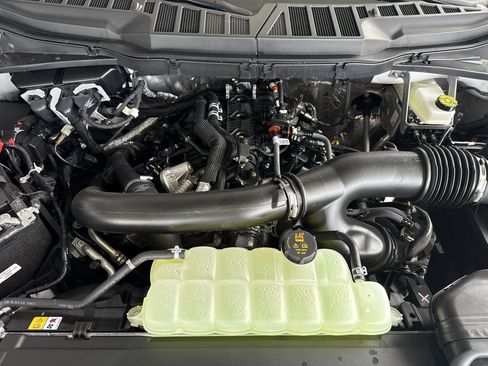 New 2025 Ford F150 Lariat w/ Equipment Group 501A Mid image 7