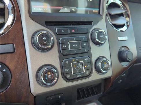 Used 2015 Ford F250 Lariat AWD/4WD image 21