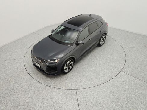 Used 2025 Audi Q6 e-tron Prestige w/ Black Warm Weather Package AWD/4WD image 9