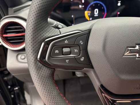 New 2025 Chevrolet Trax RS image 16