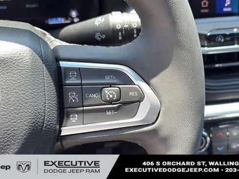Used 2023 Jeep Compass High Altitude AWD/4WD image 14