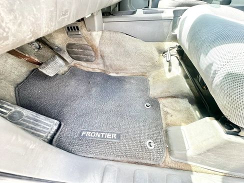 Used 2016 Nissan Frontier S RWD image 34