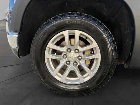 Used 2019 Chevrolet Silverado 1500 LT AWD/4WD image 9