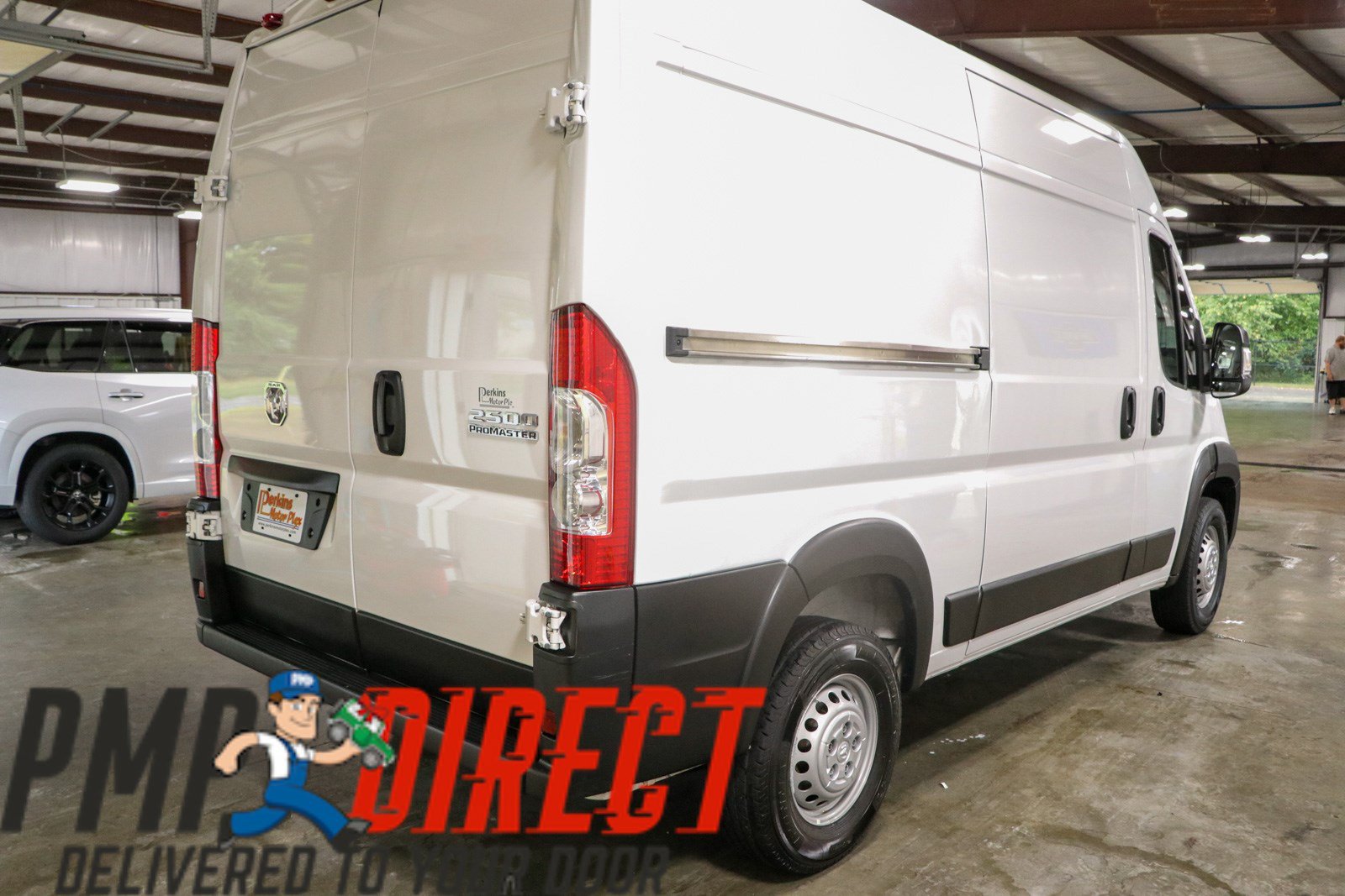 Used 2024 RAM ProMaster 2500 w/ Convenience Group FWD image 6