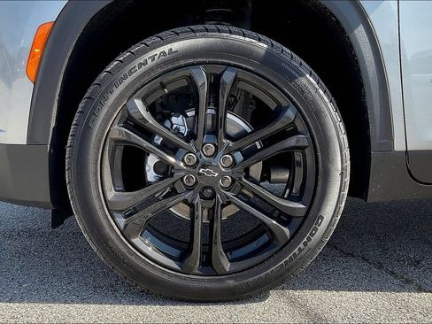 New 2026 Chevrolet Traverse LT w/ LPO, Floor Liner Package FWD image 12