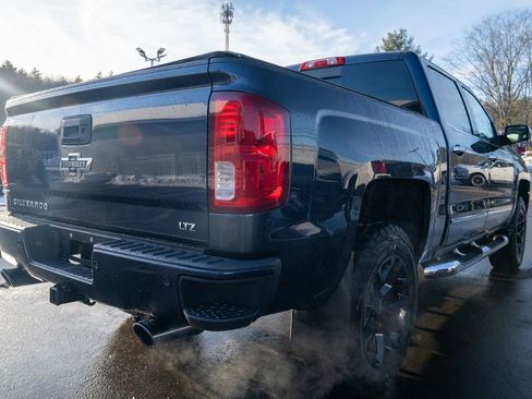 Used 2018 Chevrolet Silverado 1500 LTZ Z71 w/ Centennial Edition image 8