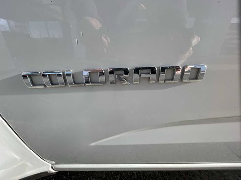 Used 2020 Chevrolet Colorado W/T w/ WT Convenience Package image 27