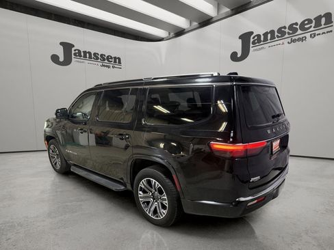 Used 2024 Jeep Wagoneer Series II w/ Flexible Seating Group image 2