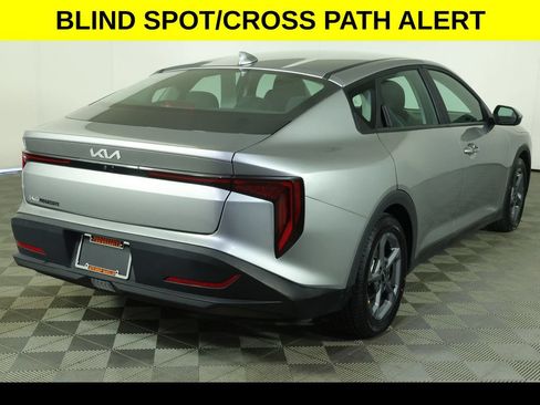 Used 2025 Kia K4 FWD image 7