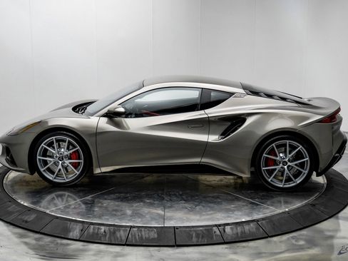 New 2026 Lotus Emira SE image 6