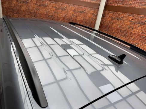 Used 2022 Volkswagen Tiguan S image 26