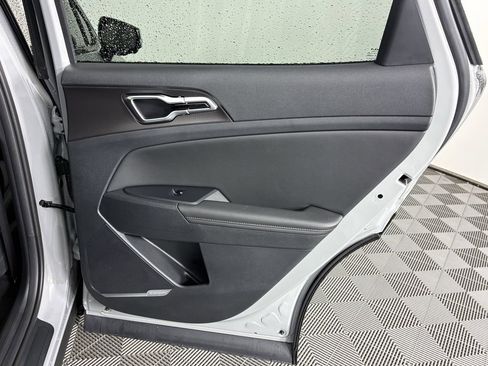 New 2026 Kia Sportage SX image 32