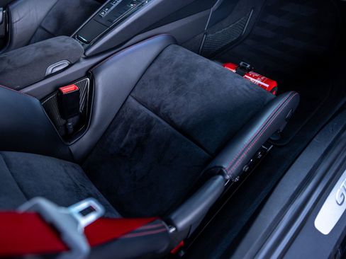 Used 2016 Porsche Cayman GT4 RWD image 49