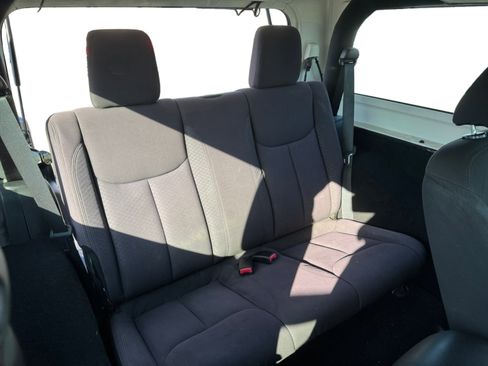 Used 2018 Jeep Wrangler Sport image 17