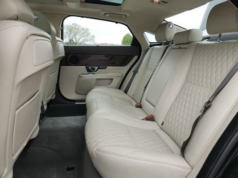 Used 2017 Jaguar XJ L Supercharged image 11