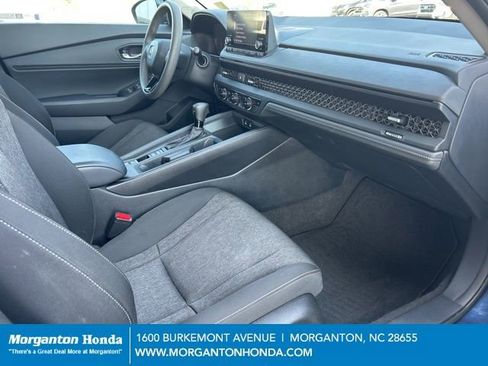 Used 2023 Honda Accord EX image 34