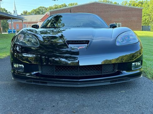 Used 2008 Chevrolet Corvette Z06 w/ Preferred Equipment Group RWD image 14