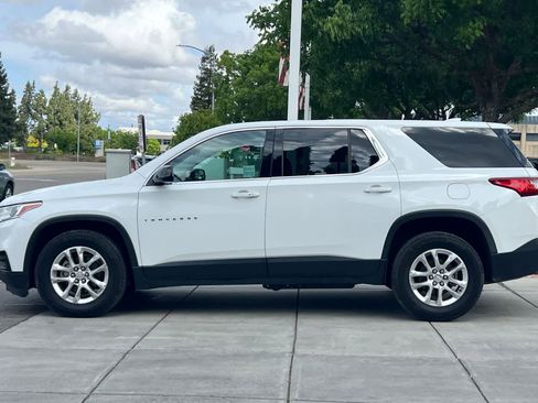 Used 2018 Chevrolet Traverse LS image 6
