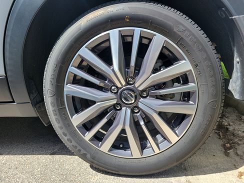 Used 2021 Nissan Kicks SV image 5