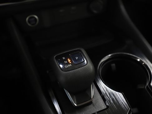 Used 2021 Nissan Rogue SV image 23