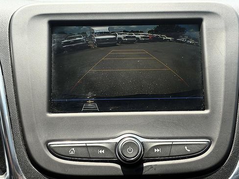 Used 2019 Chevrolet Equinox LT FWD image 19