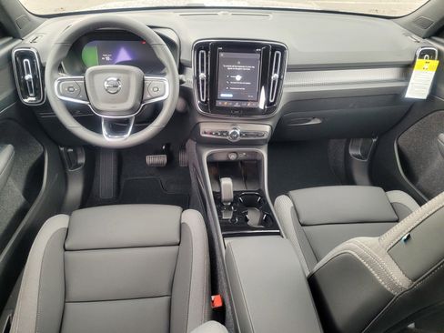 New 2026 Volvo EX40 Plus w/ Climate Package image 12