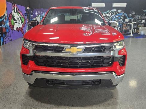 Used 2024 Chevrolet Silverado 1500 LT AWD/4WD image 35