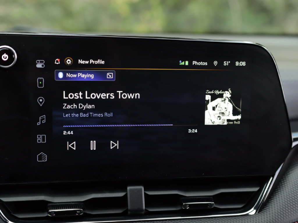 Used 2025 Chevrolet Equinox RS AWD/4WD image 13