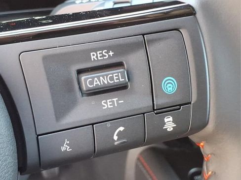 New 2026 Nissan Kicks SR AWD/4WD image 27