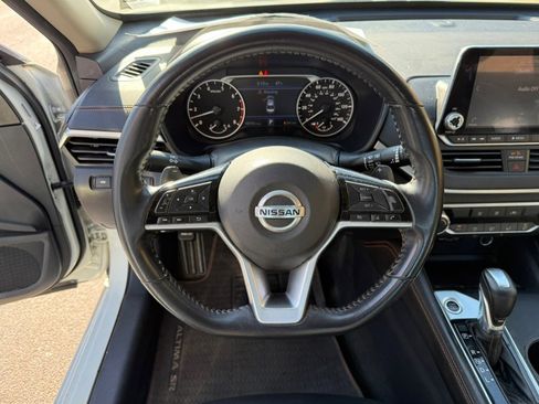 Used 2020 Nissan Altima 2.5 SR image 12