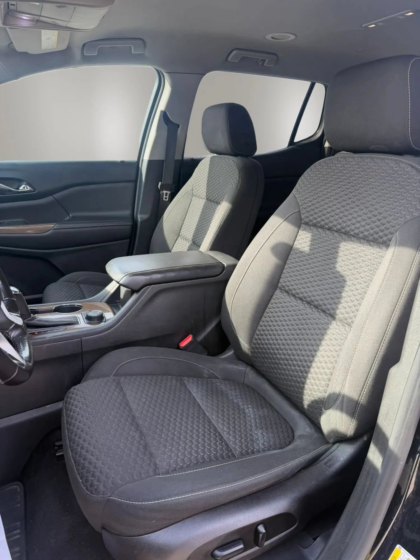 Used 2018 GMC Acadia SLE w/ Driver Alert Package I AWD/4WD image 11