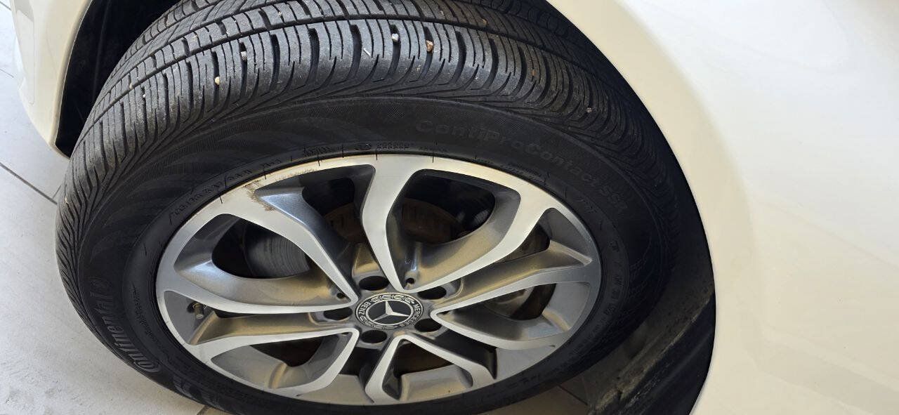 Used 2018 Mercedes-Benz C 300 Sedan image 26
