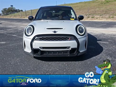 Used 2022 MINI Cooper S image 3