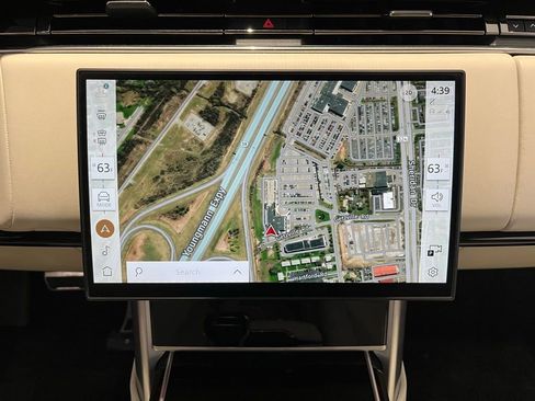 Used 2024 Land Rover Range Rover Long Wheelbase SE AWD/4WD image 50