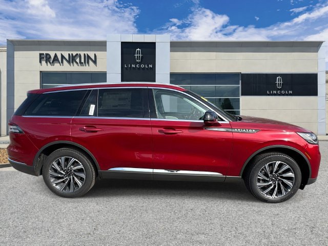 New 2027 Lincoln Aviator AWD image 8
