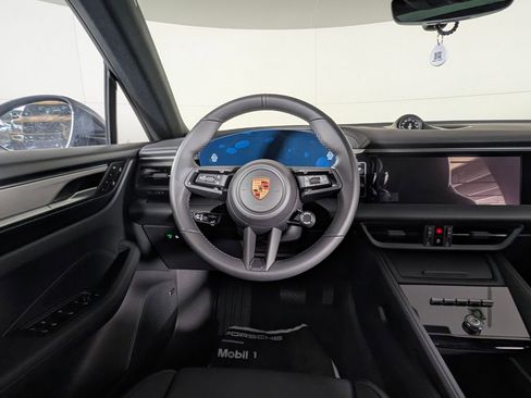 New 2025 Porsche Macan 4 Electric image 22