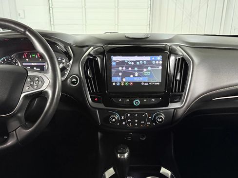 Used 2020 Chevrolet Traverse RS FWD image 46