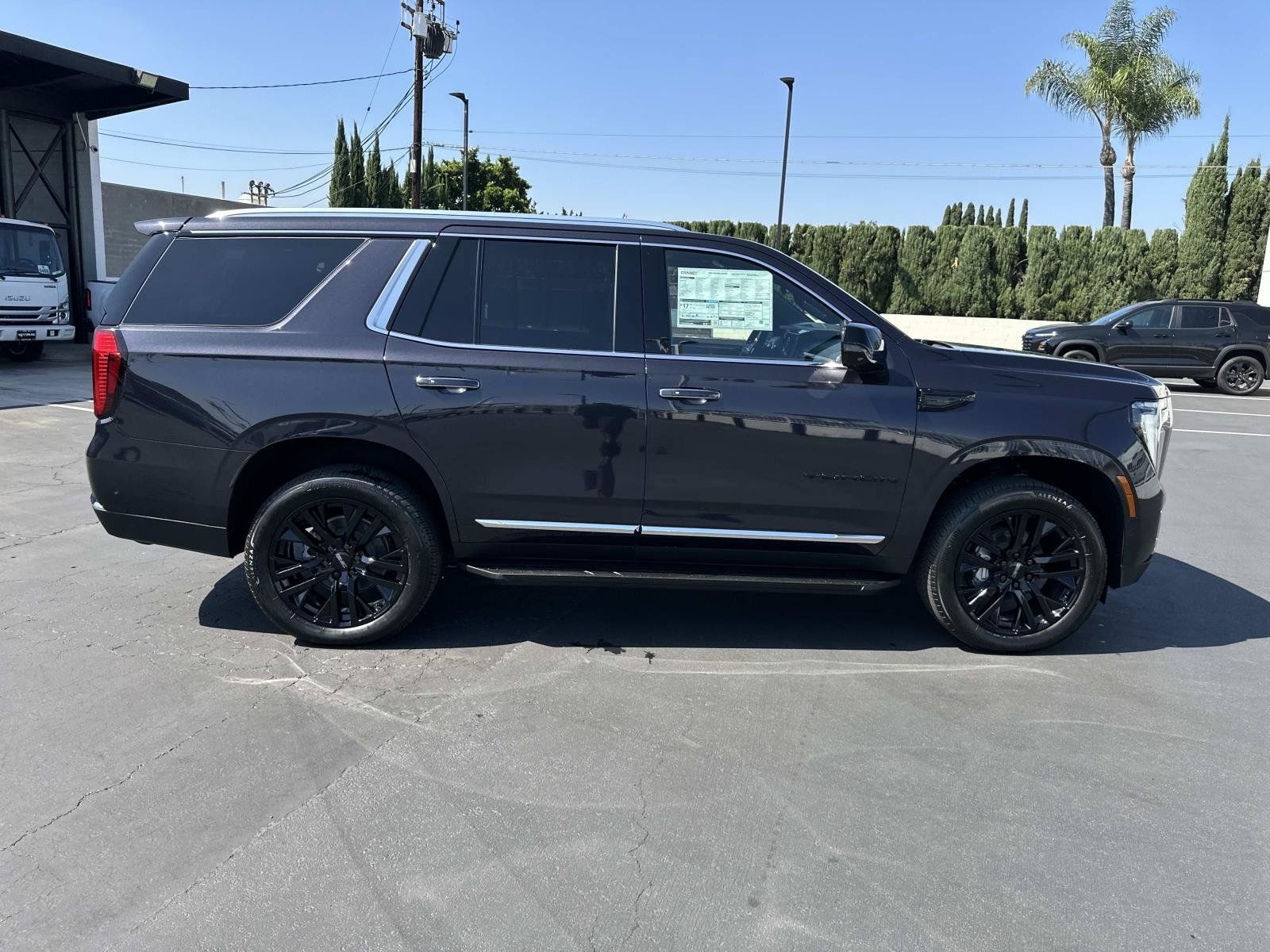 New 2026 GMC Yukon Elevation w/ Elevation Premium Package AWD/4WD image 5