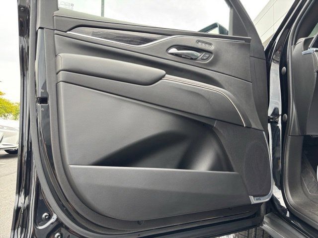 Used 2021 Cadillac Escalade ESV Sport w/ Driver Assist Tech Package RWD image 10